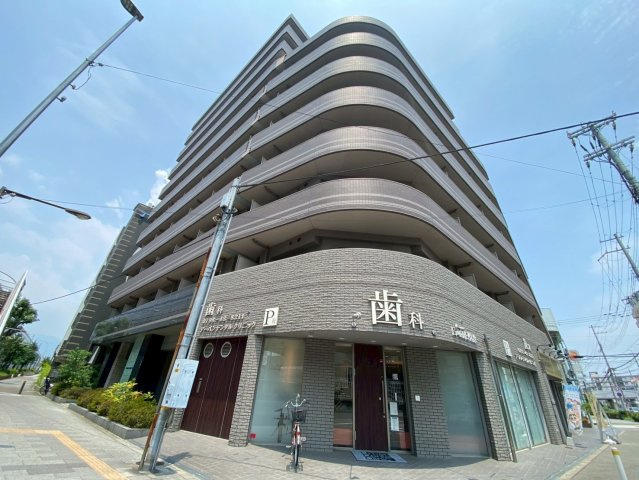 アーバングリーン甲子園の外観