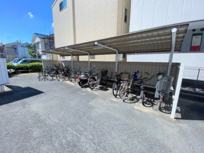 【その他共用部分】 | 　コスモスハイツ | 駐輪場です