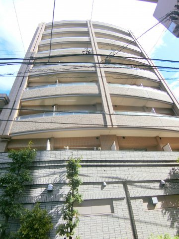 フラットパル山王の外観|外観タイル張り　2004年4月築　鉄骨造一部鉄筋コンクリート造11階建て総戸数28戸の人気賃貸マンション　JR京浜東北線大森駅最寄りの東京都大田区山王3丁目　MEGAドン・キホーテニトリスーパー近く
