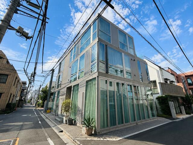 【外観】 | ＥＳＣＥＮＡＲＩＯＯＭＯＴＥＳＡＮＤＯ | 外観写真