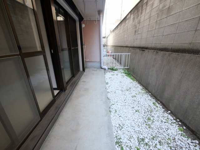 トリプルステーション菱屋西のバルコニー