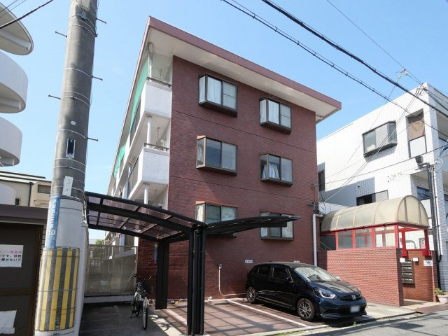トリプルステーション菱屋西の外観