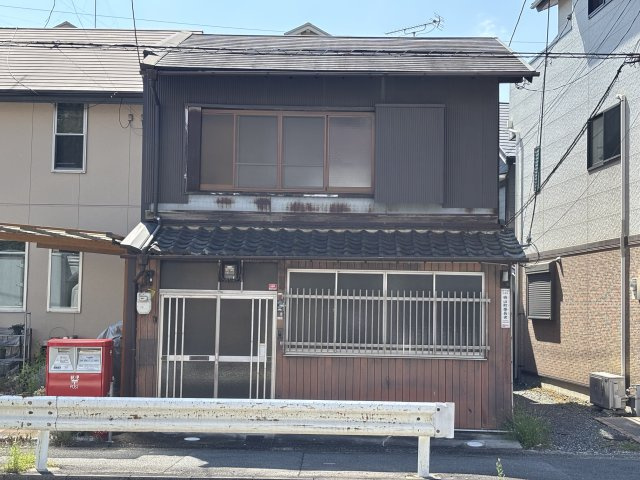 桃山町泰長老　京町家戸建ての外観