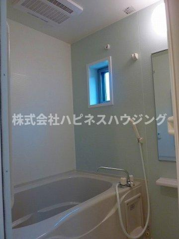 ラフィネ江戸川台の浴室