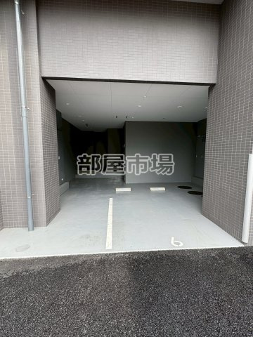 東京マンションの駐車場