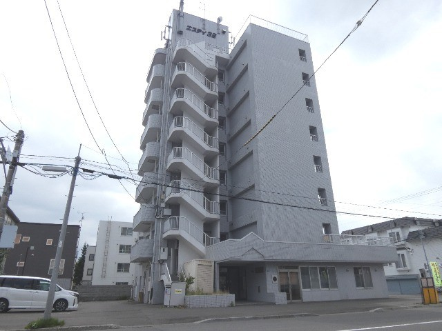 エスティ３２