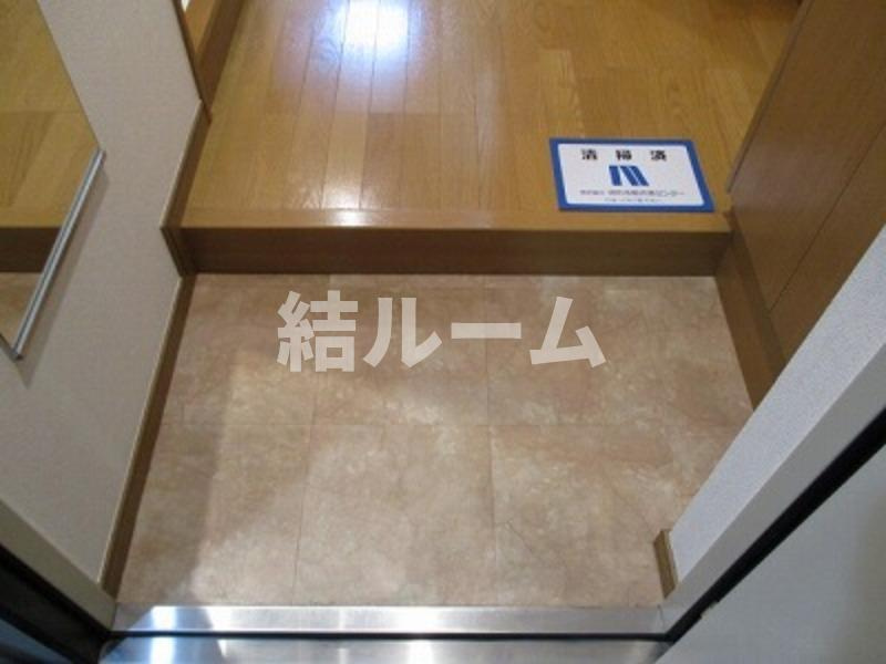 豊島区巣鴨４丁目の賃貸マンションの玄関