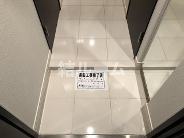 新宿区大久保１丁目の賃貸マンションの玄関