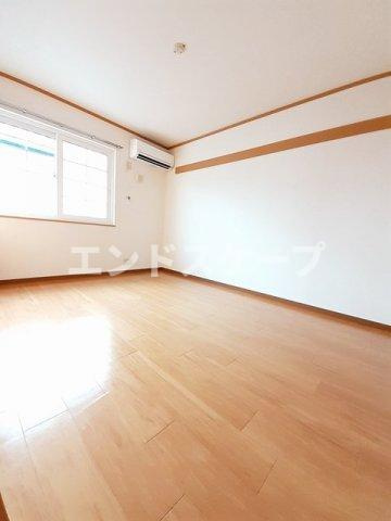 シュトローム・ティーの内装|高崎、前橋のお部屋探しはエンドスケープまで！お客様の理想お聞かせ下さい♪