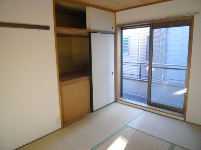メゾンサンクの和室
