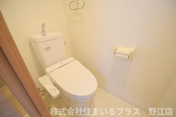 大阪市旭区生江３丁目の賃貸マンションのトイレ