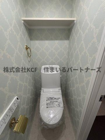 ローズコートのトイレ|落ち着いた色調のトイレです