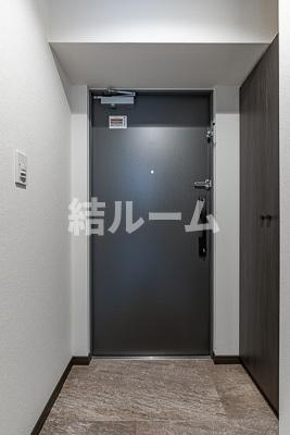 板橋区本町の賃貸マンションの玄関
