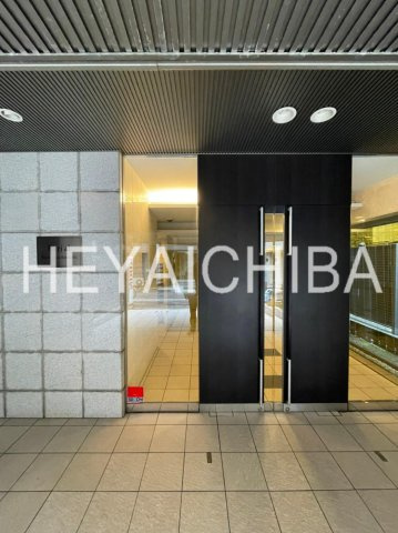 バージュアル新御徒町のエントランス