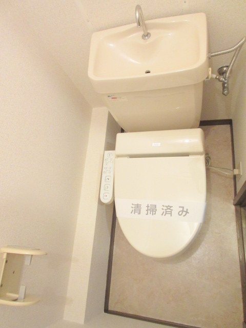 シティハイム　ジュラのトイレ|清潔感のあるトイレ
