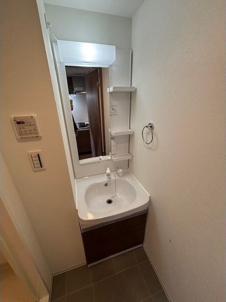 SHOKEN Residence 名古屋〈太閤通〉の洗面所