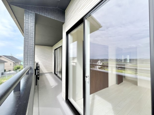 ブルーミングガーデン／菊池郡菊陽町津久礼4期／3号棟のバルコニー