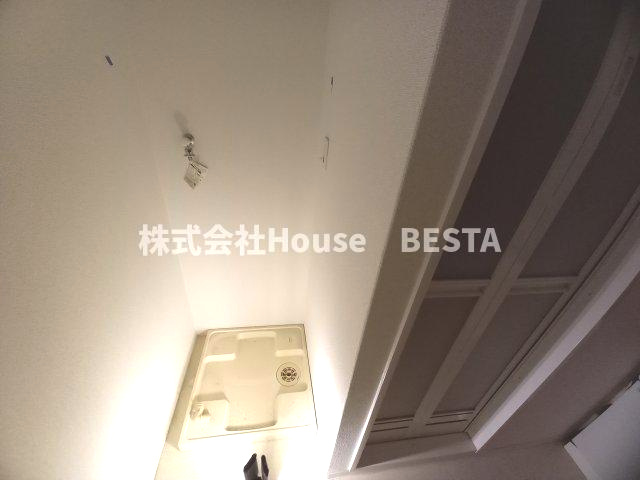 プレサンス神戸裁判所前の洗面所
