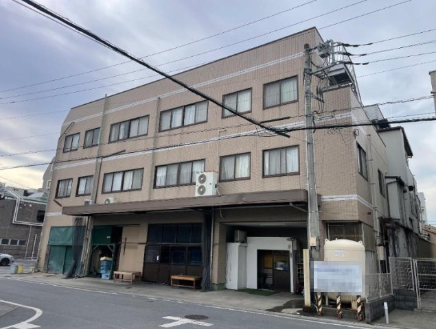 坂戸市日の出町のビルの外観