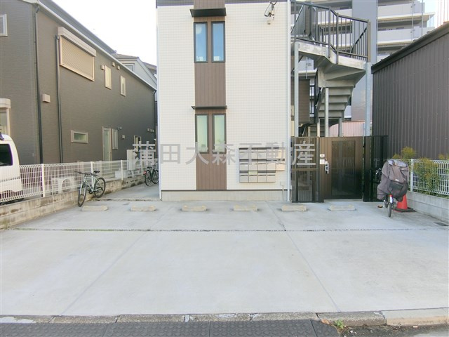 BACE矢口の駐車場