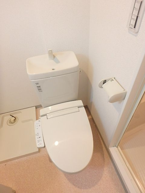 練馬区氷川台４丁目の賃貸マンションのトイレ