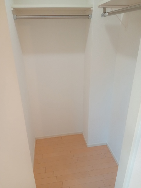 ラティフォリア市ヶ谷の収納|★大型のウォークインクローゼット★