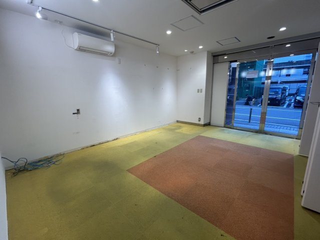 大阪市中央区瓦町１丁目の店舗事務所の内装
