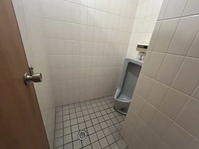 大阪市中央区瓦町１丁目の店舗事務所のトイレ