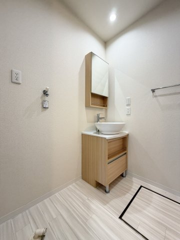 フジパレス西立花Ⅴ番館の独立洗面台