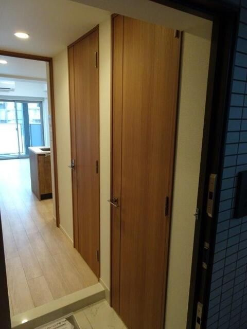 クレイシア赤羽の玄関