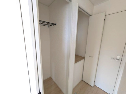 下妻市二本紀　第2　新築戸建て　2号棟の収納