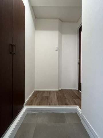 プランドール六ツ門の玄関|シューズボックス付きの玄関です★