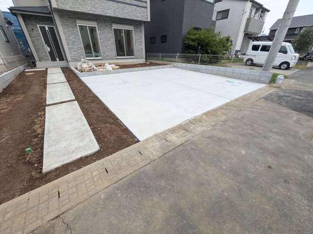 つくばみらい市富士見ヶ丘３丁目26番　新築戸建て　B号棟の駐車場|駐車は4台可能です♪