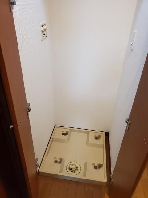 グラーサ銀座イーストの洗面所