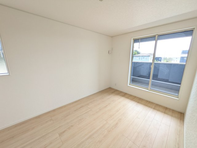 つくば市安食　第2　新築戸建ての洋室|陽当たりの良い明るい洋室です♪