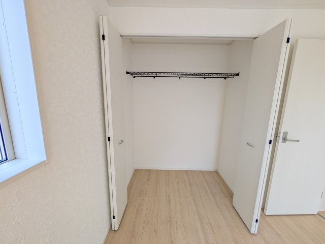 下妻市下妻丁　第4　新築戸建て　1号棟の収納