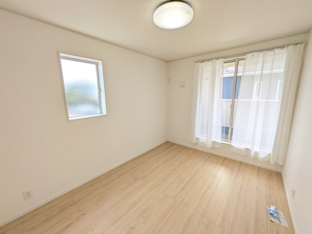 下妻市下妻丁　第4　新築戸建て　1号棟の洋室