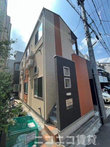 中野区弥生町４丁目のアパートの外観|
