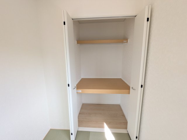 下妻市下妻丁　第4　新築戸建て　2号棟の収納