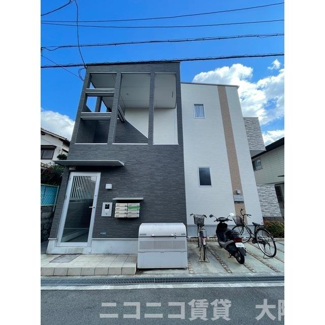 池田市宇保町のアパートの外観