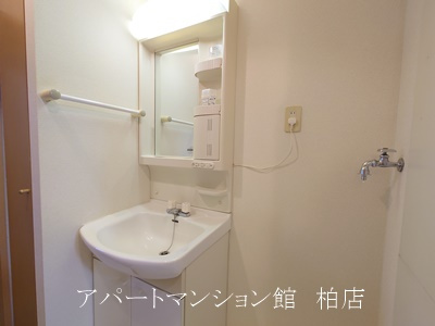 パティオ坂巻の独立洗面台