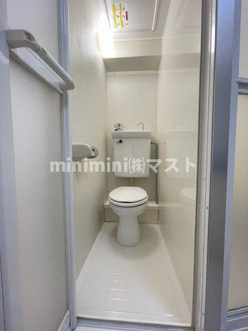大阪市西区靱本町３丁目の賃貸マンションのトイレ