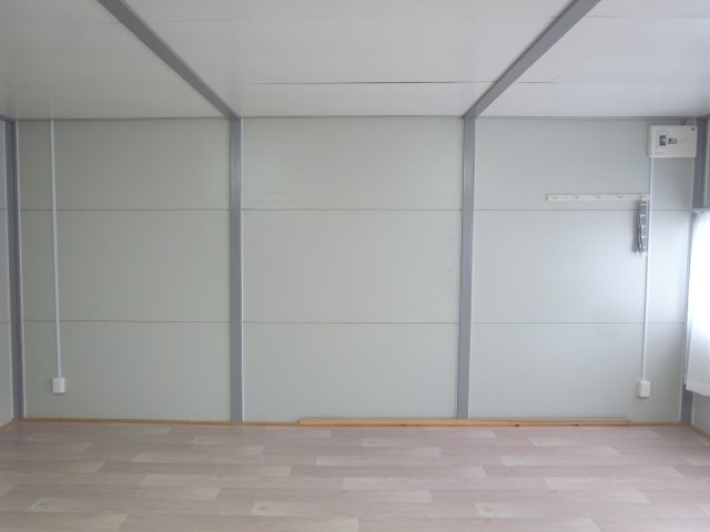 茨木市沢良宜浜１丁目の店舗事務所
