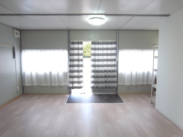 茨木市沢良宜浜１丁目の店舗事務所