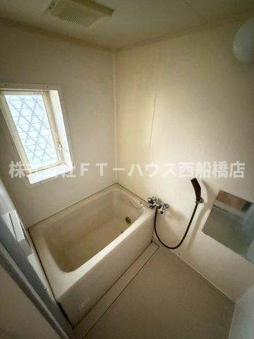 グリーンターフ鬼高の浴室|日々の疲れを癒すお風呂付です