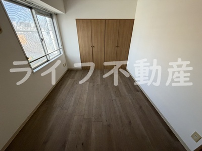 フェルティシャトー今里の内装|内装は落ち着いています