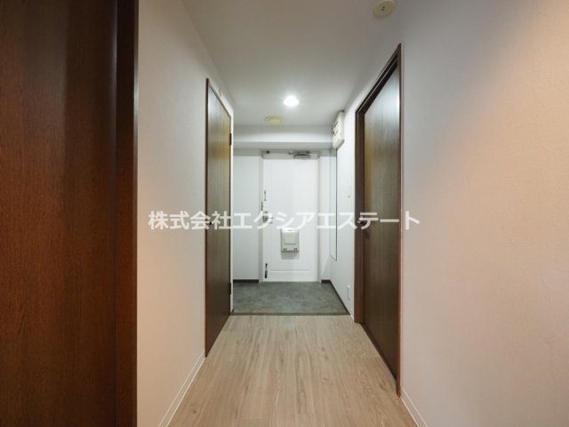 パークハイム南加賀屋の玄関