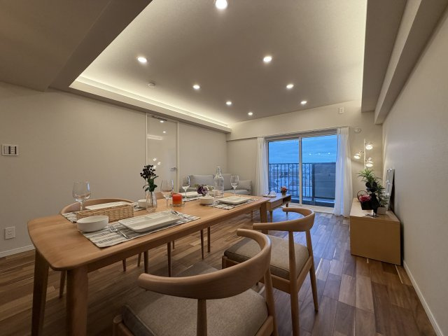 中野区中野５丁目の中古マンションの居間・リビング