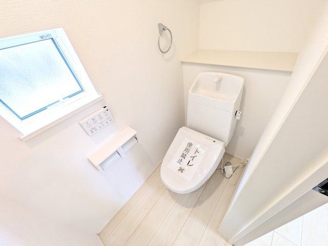 我孫子市青山　第1期　新築戸建て　1号棟のトイレ|温水洗浄便座付きです♪