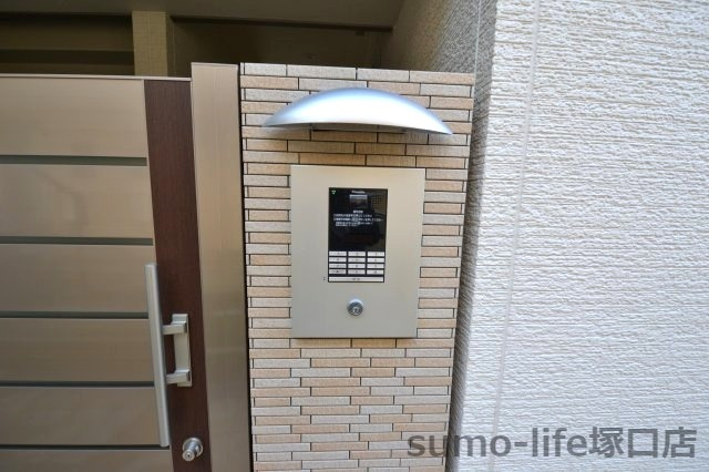 フジパレス塚口東Ⅵ番館のロビー